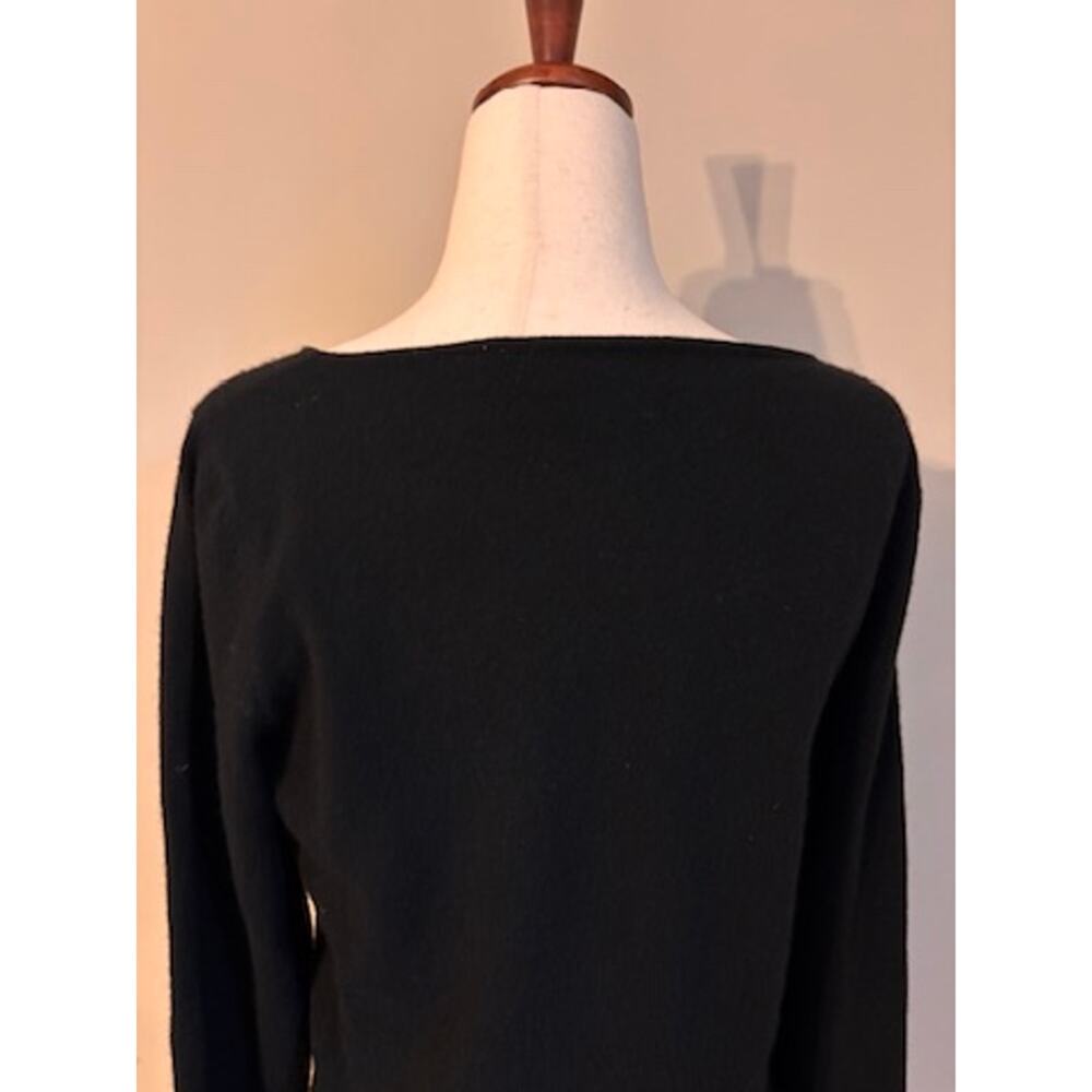 Barneys New York Cashmere Sweater Womens M Black 3D Rose Rosette 100% Cashmere - Picture 7 of 10